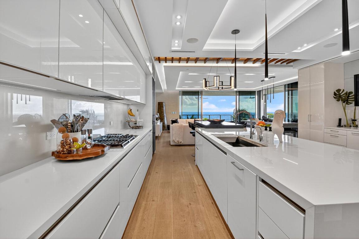 OCEAN DELRAY - Residential