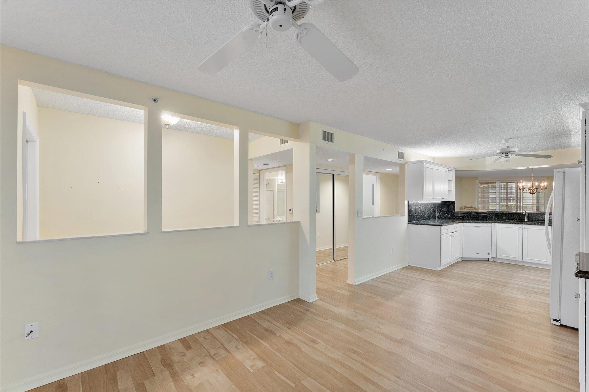 GRANVILLE CONDOMINIUM E - Residential