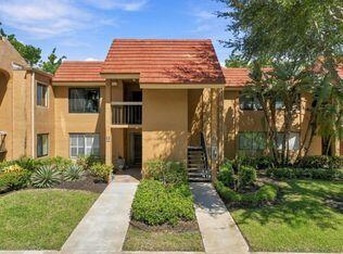 Photo of 11135 GREEN LAKE Drive #103, Boynton Beach, FL 33437 (MLS # B26091976)