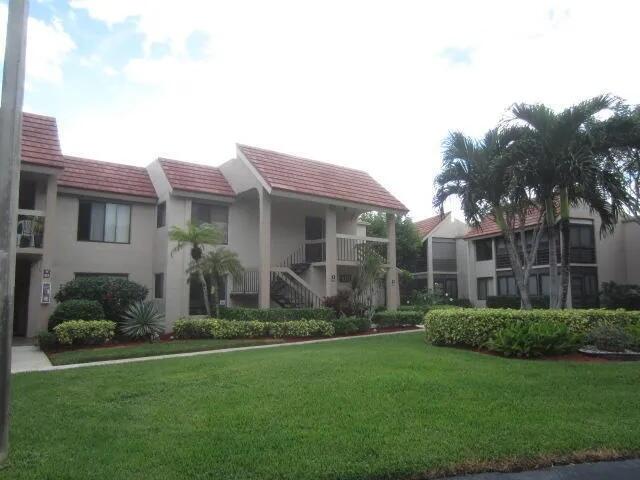 Photo of 11135 GREEN LAKE Drive #103, Boynton Beach, FL 33437 (MLS # B26091976)