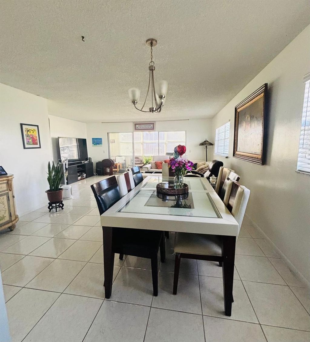 Photo of 800 SW 125th Way #112 O, Hollywood, FL 33027 (MLS # F10549632)