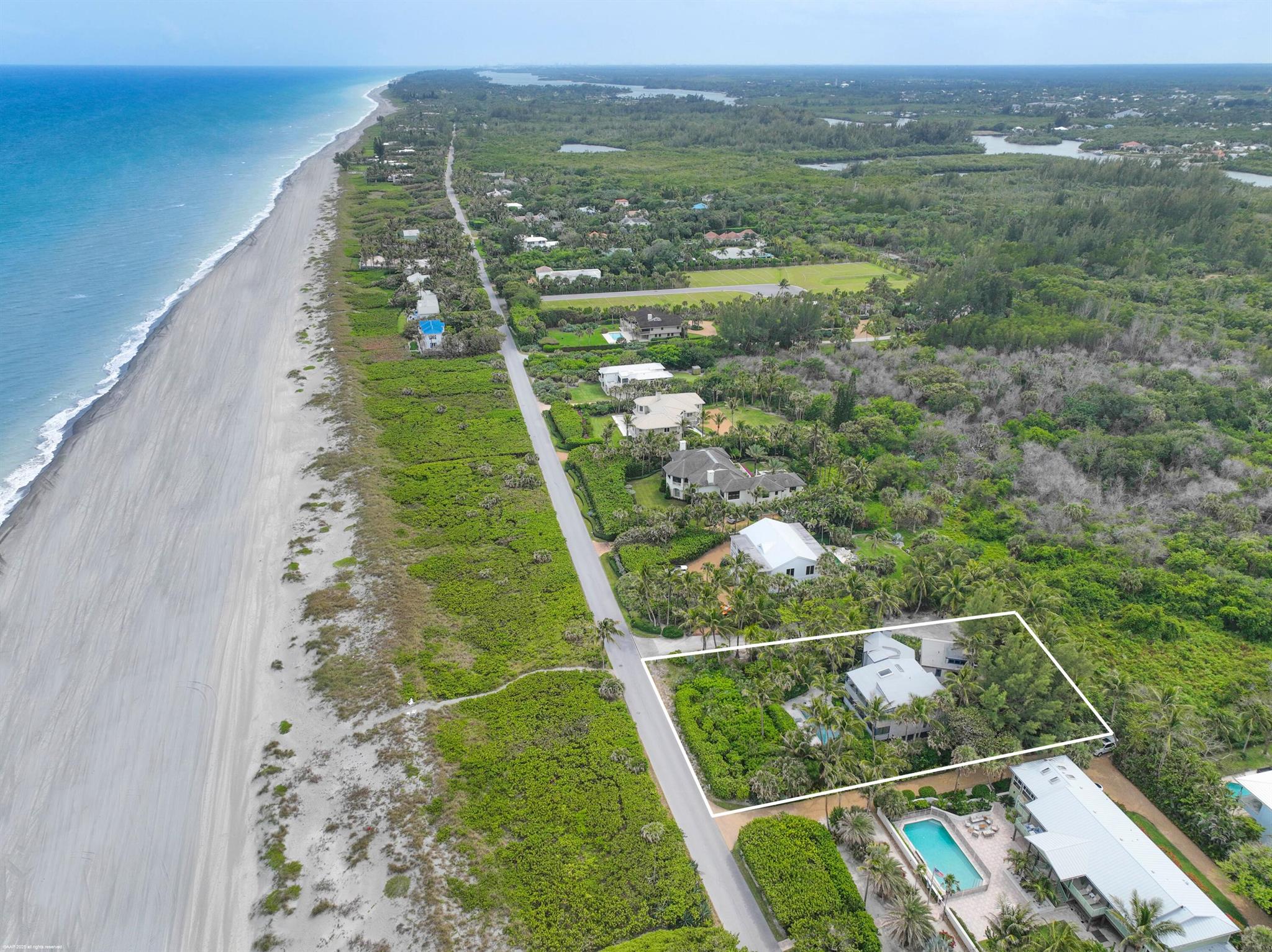 JUPITER ISLAND - Residential