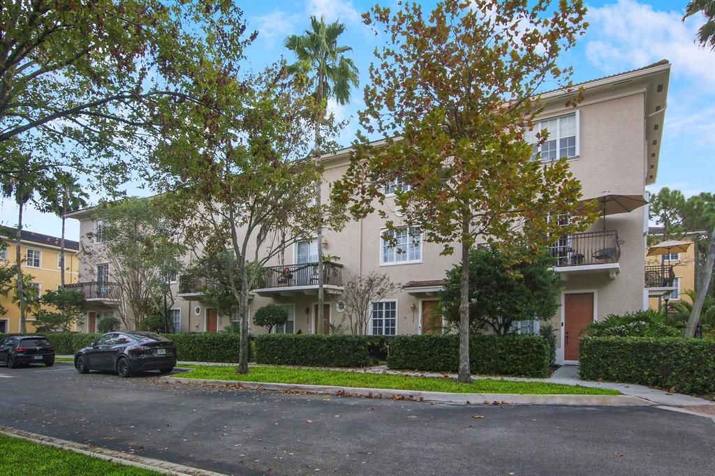 Photo of 107 E Indian Crossing Circle Cir, Jupiter, FL 33458 (MLS # R10769328)