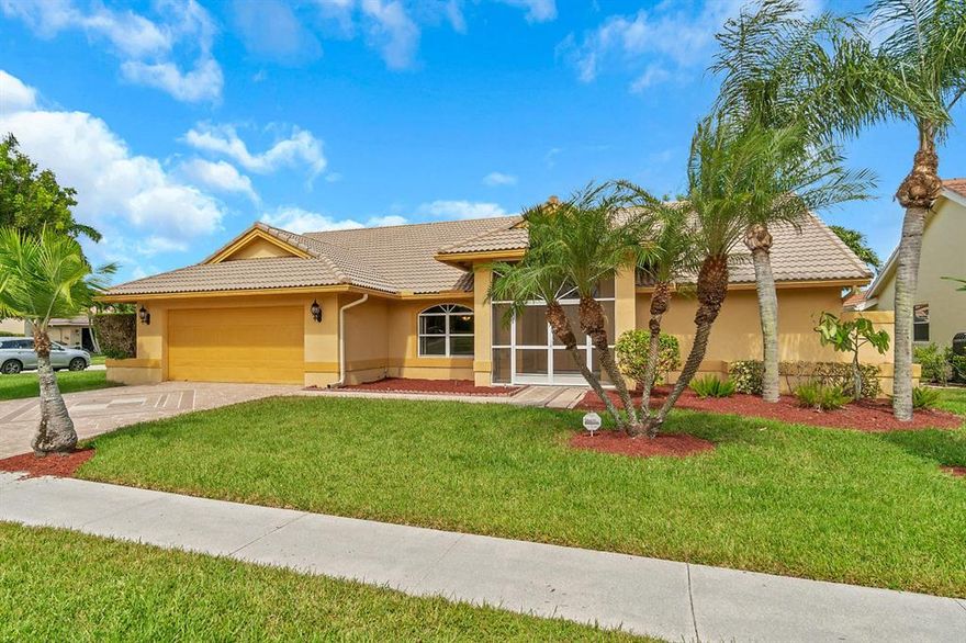 AMAZING! This 4 bed 2 bath home situated on a quiet cul-de-sac in Lakeview Estates has the ideal layout for entertaining with a large, open kitchen and barstool seating overlooking the living room, dining area, family room and screened patio. Master retreat boasts his and hers closets, dual sinks, a walk-in shower and a soaking tub. Neutral tile, high hat lighting and an abundance of natural light are just a few of the highlights featured in this stunning home. Spectacular screen enclosed patio overlooks the oversized yard with serene lake view. NEW HOT WATER HEATER, A-rated schools and close to tons of dining, shopping and the beach!