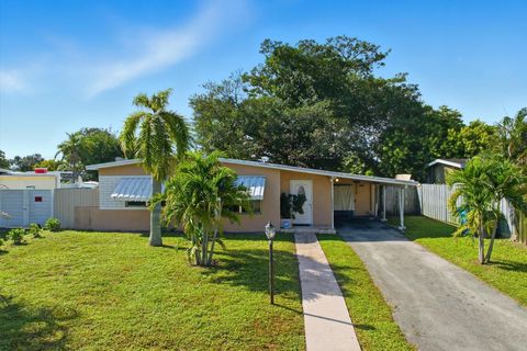 Photo of 4140 SW 36th St, West Park, FL 33023 (MLS # F10533251)