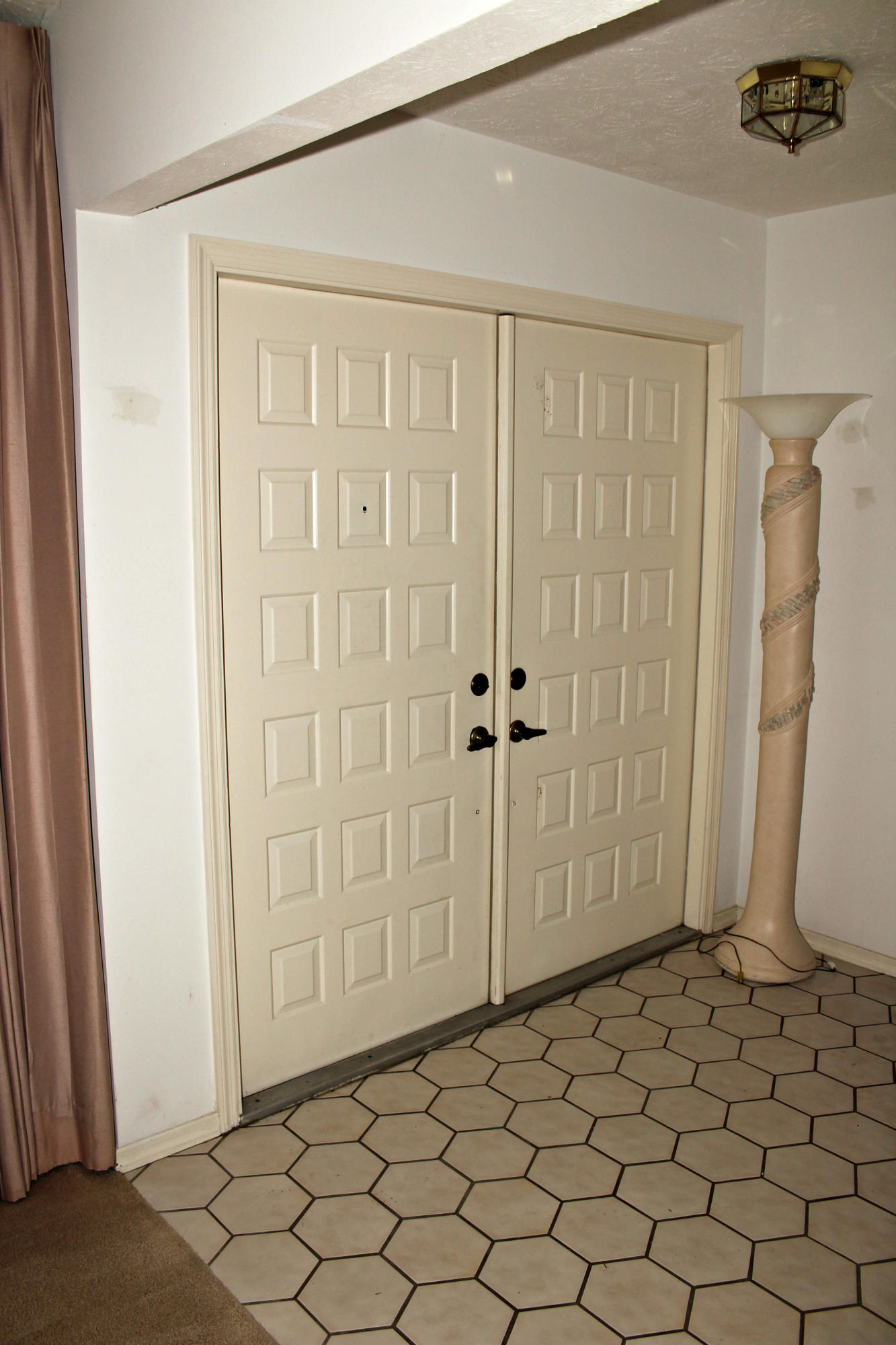 PSL SECTION 18, BLK 719, LOT 8 - Residential