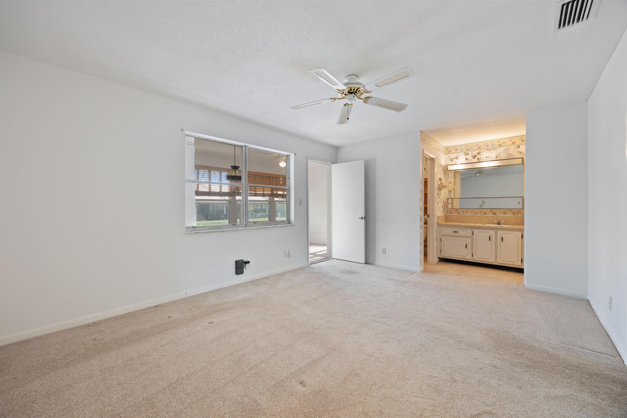 HIGH POINT CONDO SEC 4 - Residential
