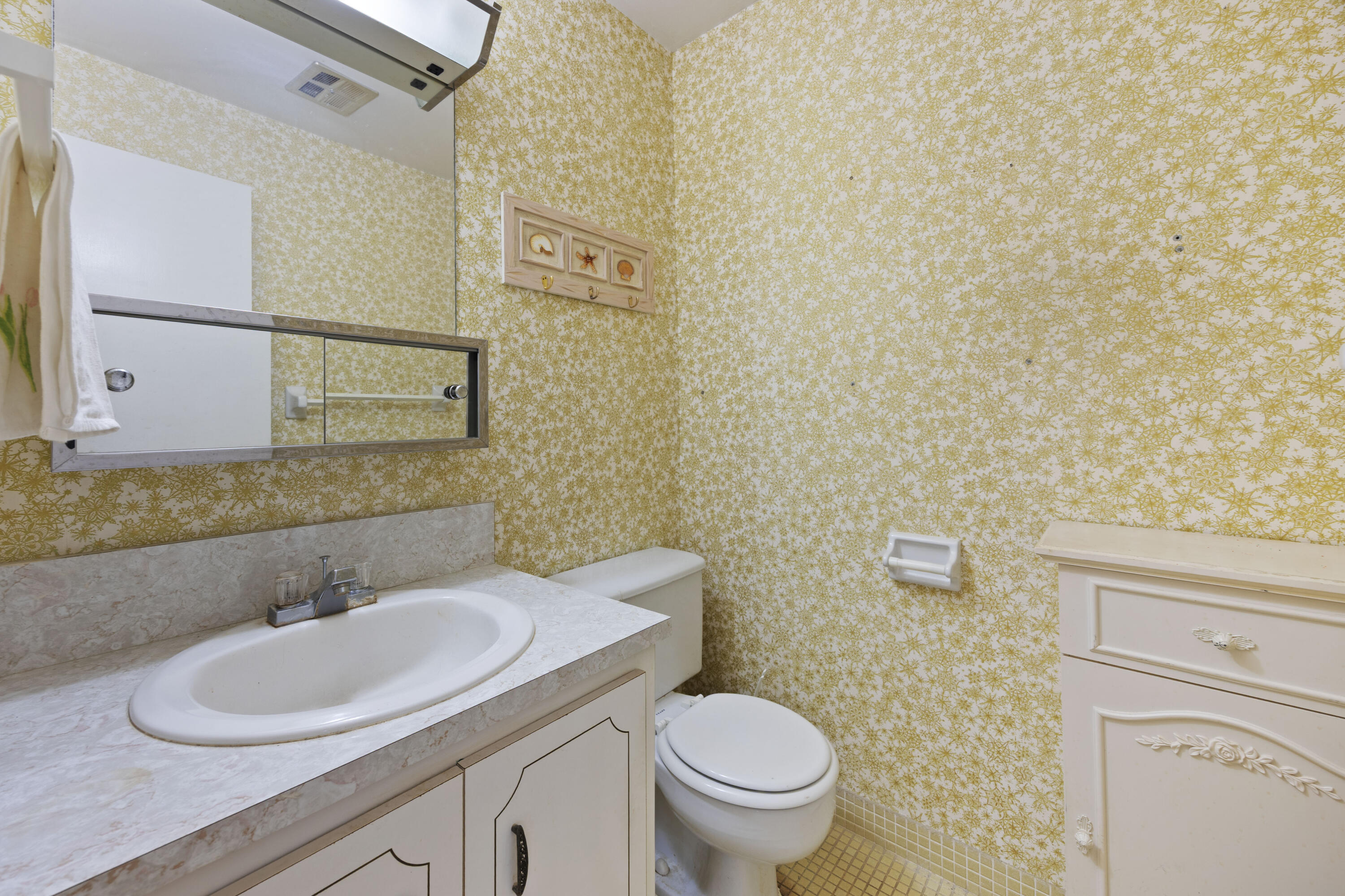 HIGH POINT CONDO SEC 4 - Residential