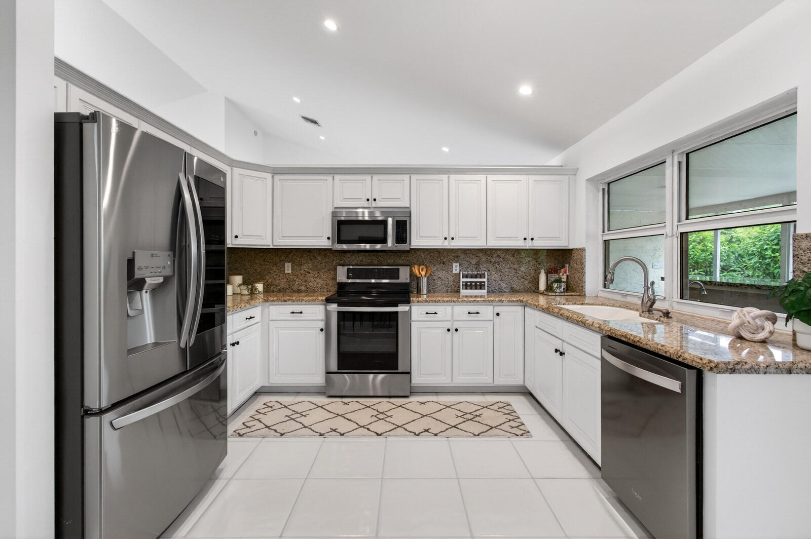 1615 Satin Leaf Court