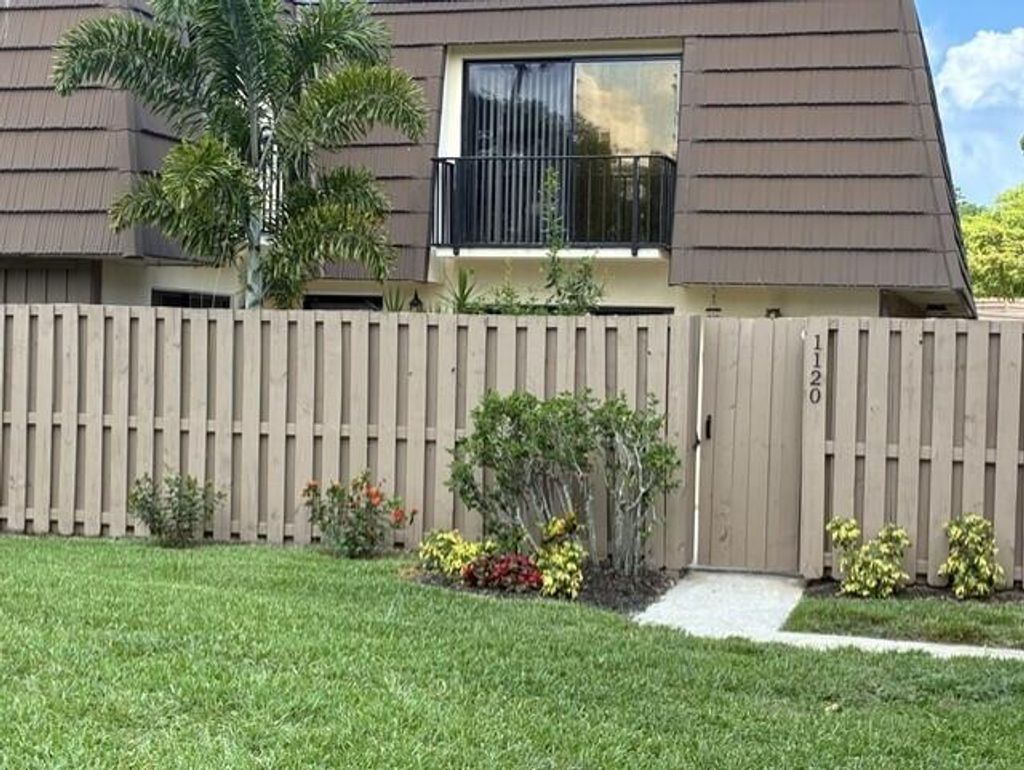 Photo of 1120 11th Court, Palm Beach Gardens, FL 33410 (MLS # B26017065)
