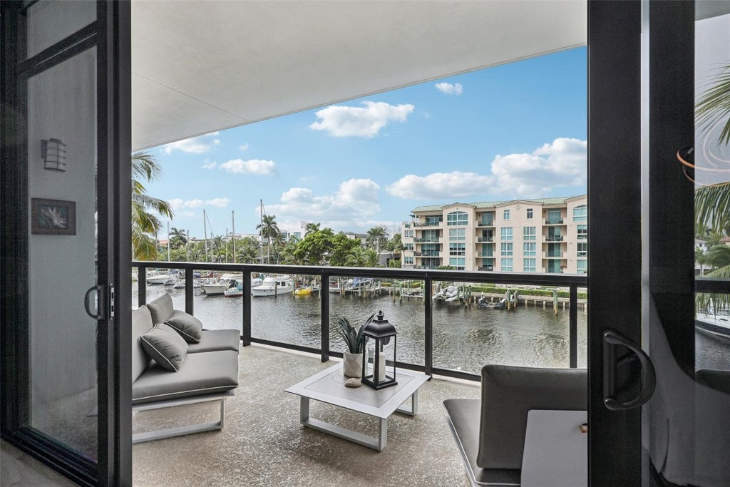 Photo of 161 Isle Of Venice Drive #303, Fort Lauderdale, FL 33301 (MLS # F10526121)