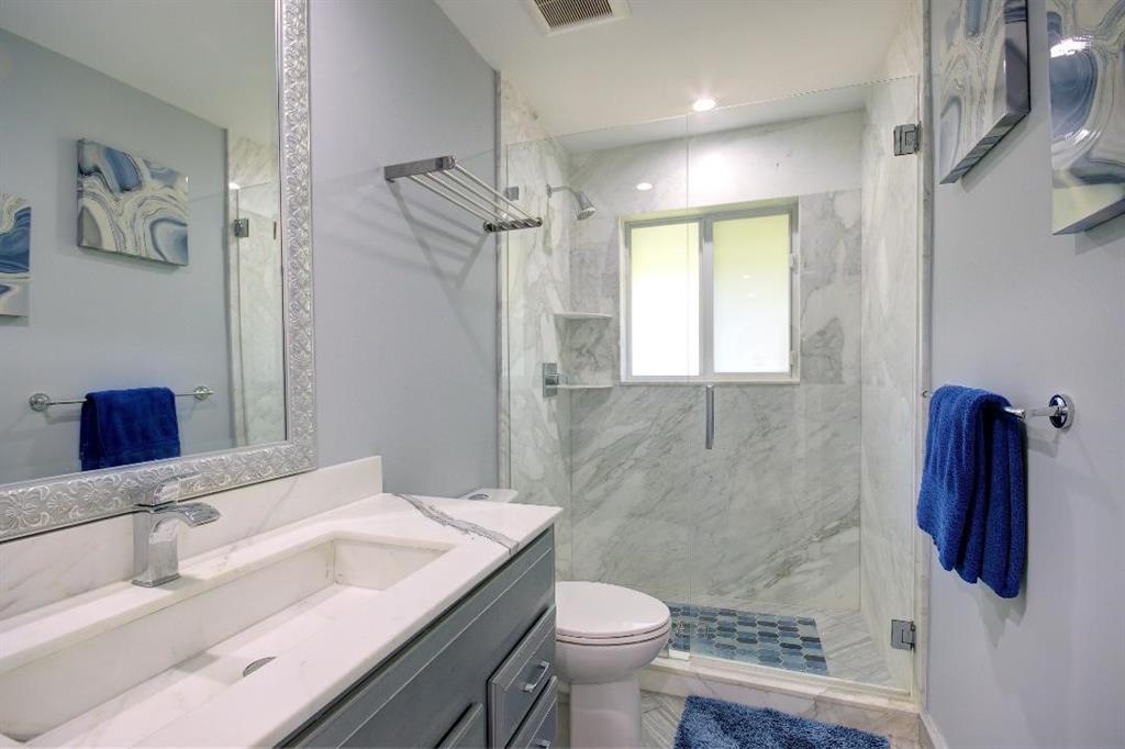 BOCA RATON SQUARE unit 19 - Residential