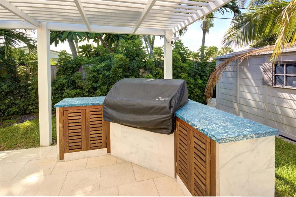 BOCA RATON SQUARE unit 19 - Residential