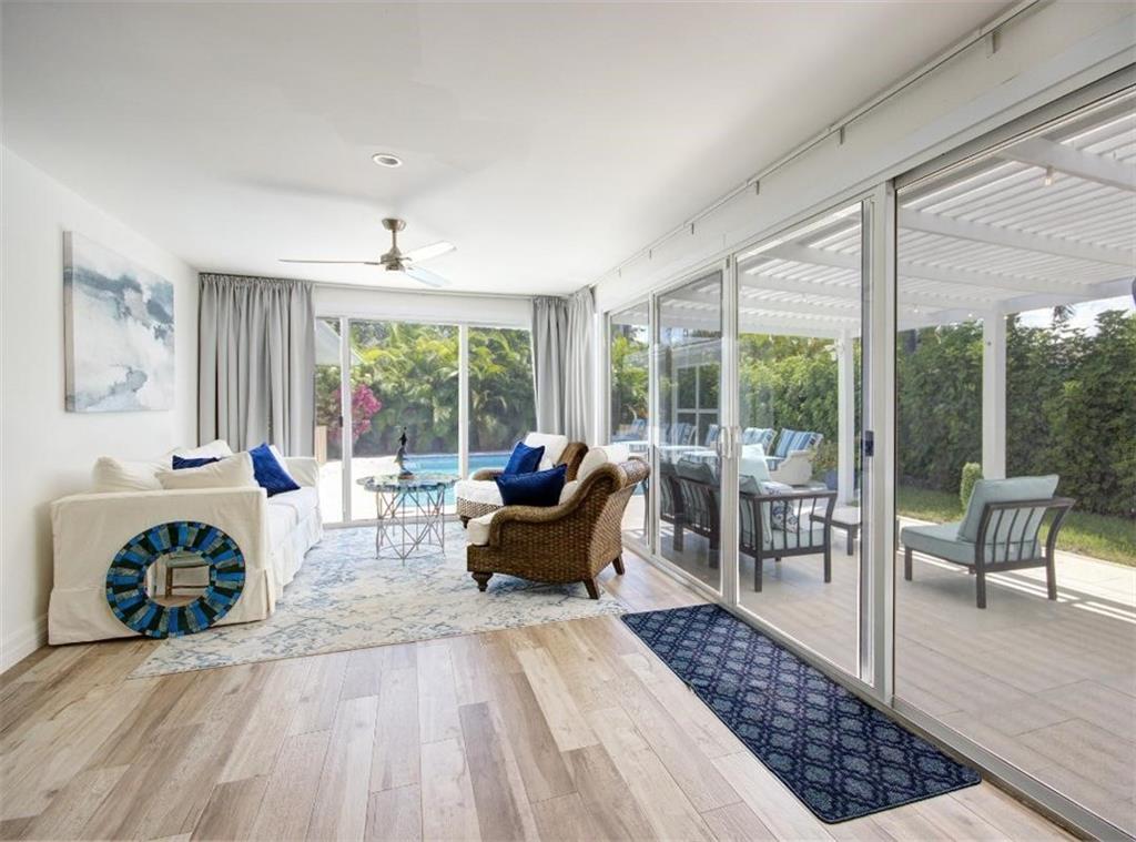 BOCA RATON SQUARE unit 19 - Residential