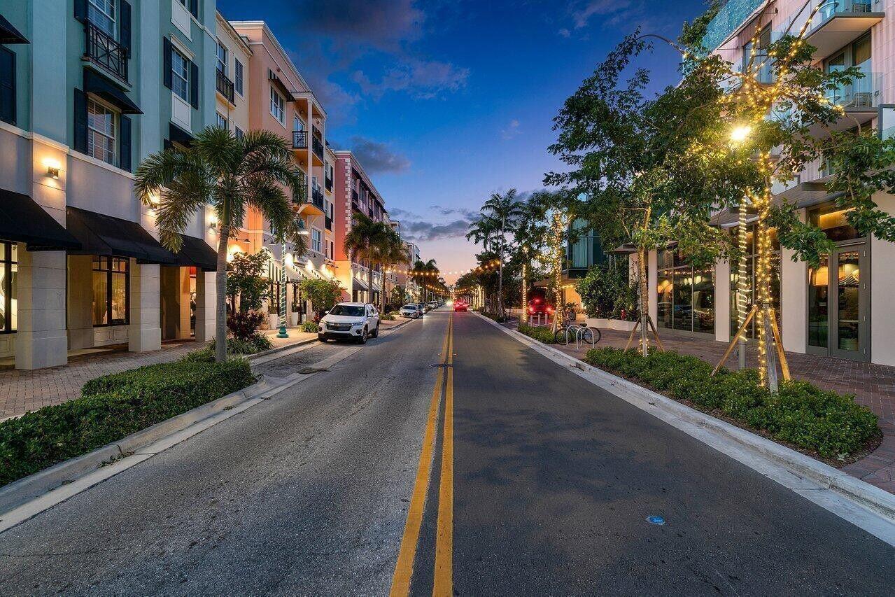 CITY WALK AT PINEAPPLE GR - Residential Lease