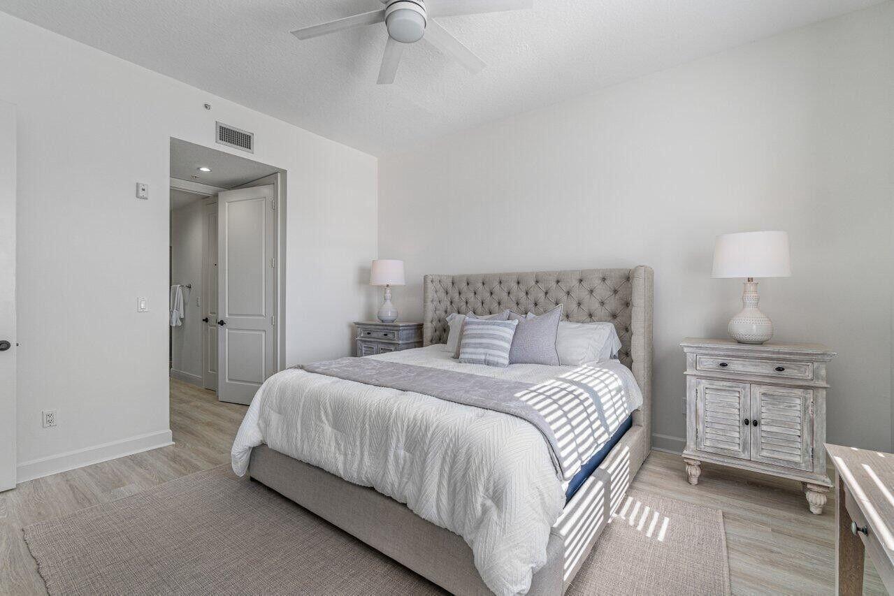 CITY WALK AT PINEAPPLE GR - Residential Lease