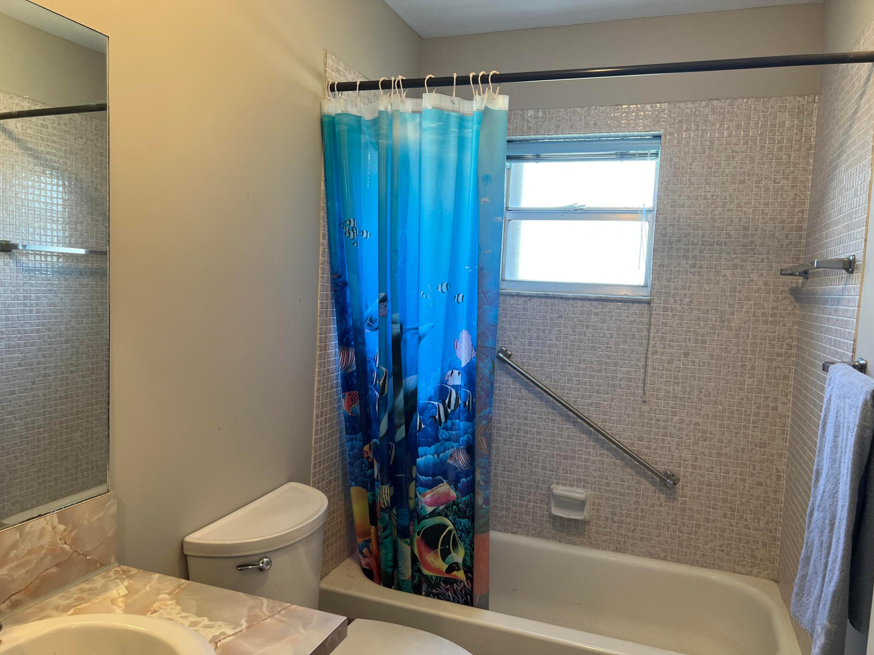 KINGS POINT FLANDERS CONDOS - Residential