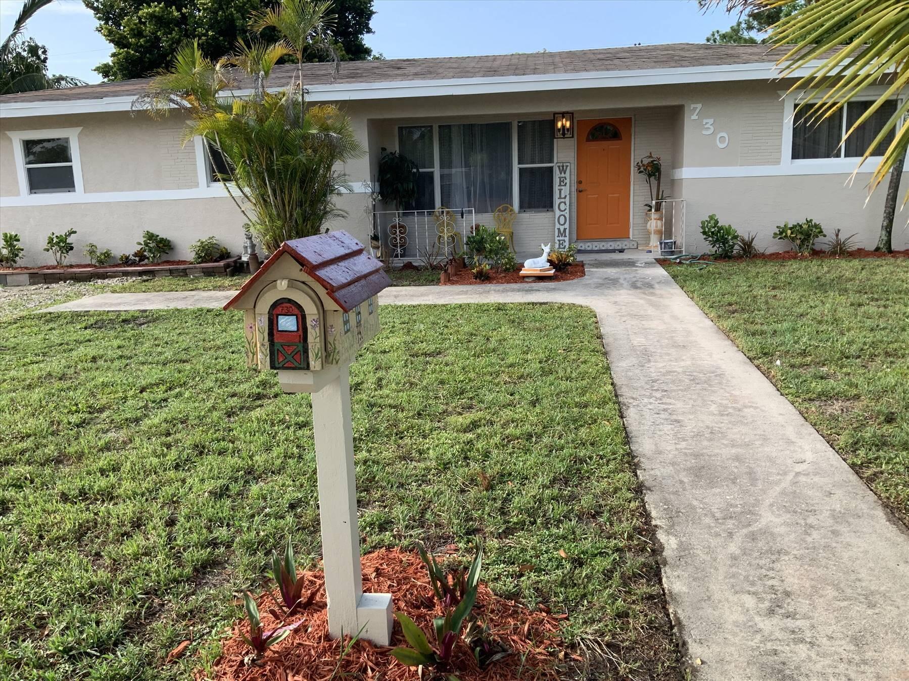 730 E Melrose Circle