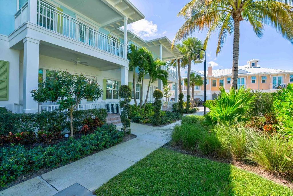 Photo of 412 Inlet Waters Circle, Jupiter, FL 33477 (MLS # R10990350)