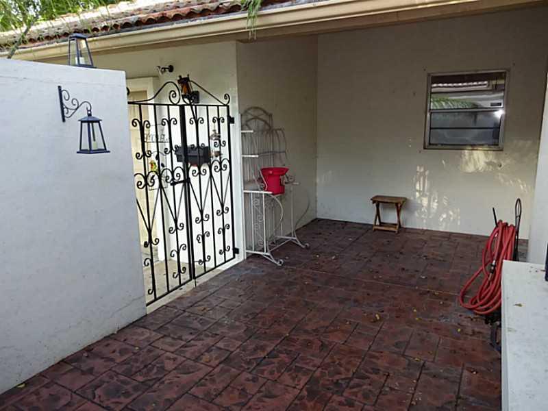 HILLS OF INVERRARY - Residential Lease