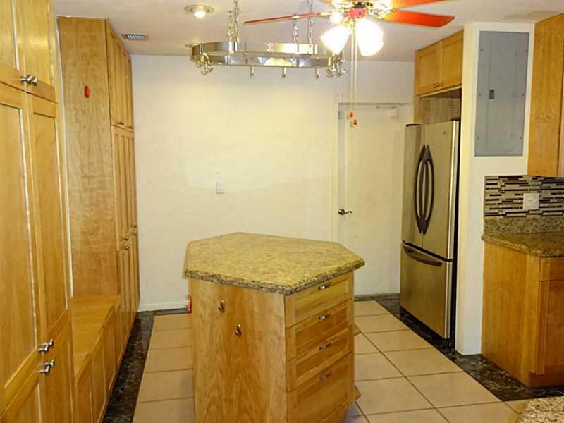 HILLS OF INVERRARY - Residential Lease