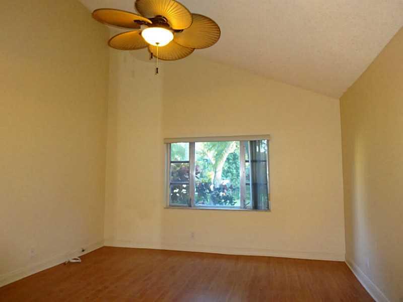 HILLS OF INVERRARY - Residential Lease