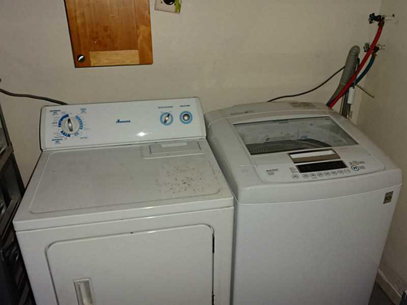 HILLS OF INVERRARY - Residential Lease