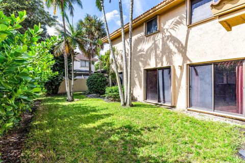 A home in Deerfield Beach