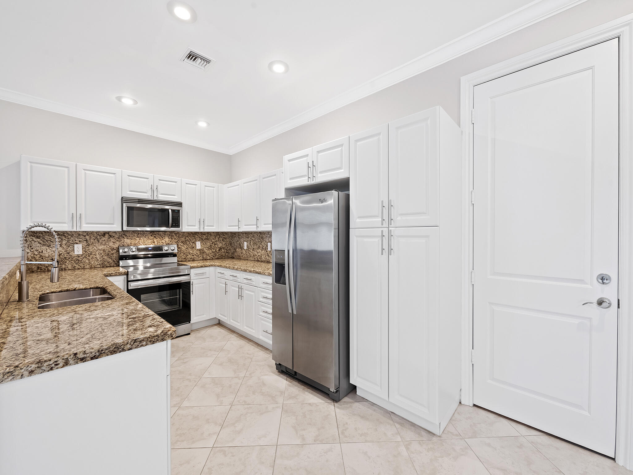 MAINSTREET TOWNHOMES II - Residential