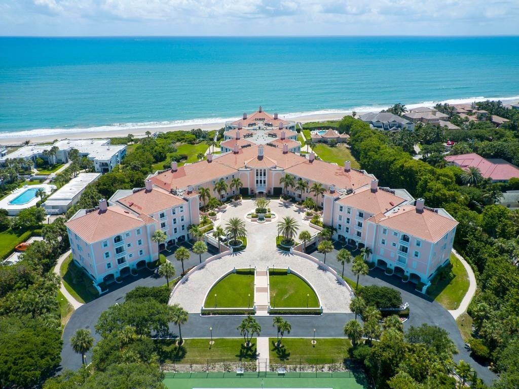 5690 Highway A1a 203N