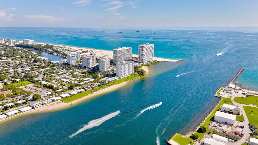 Photo of 2000 S OCEAN Drive #701, Fort Lauderdale, FL 33316 (MLS # B26062350)
