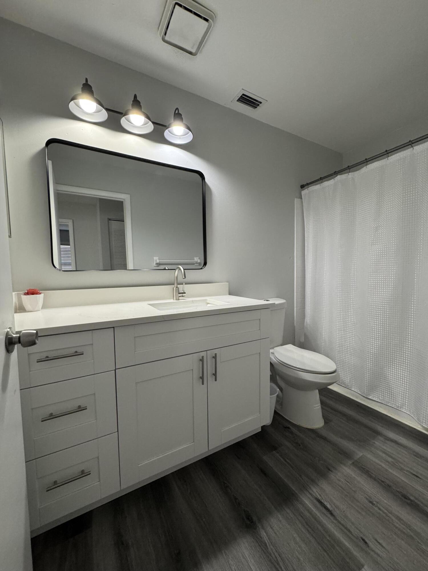 PORT ST LUCIE SECTION 40 - Residential Lease