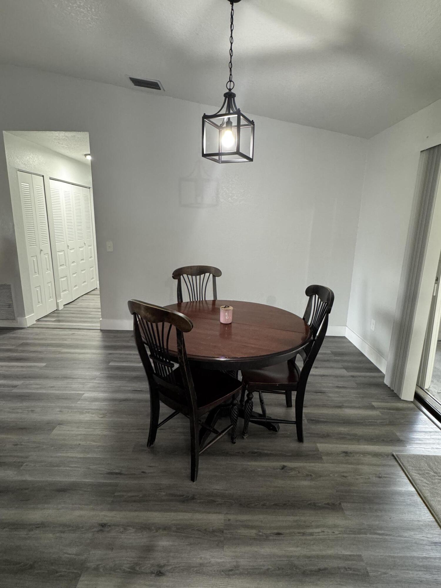 PORT ST LUCIE SECTION 40 - Residential Lease