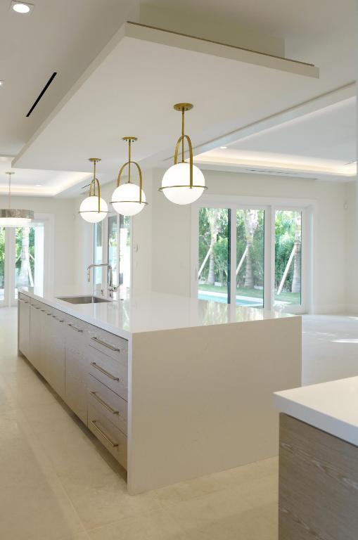 OCEAN PARK H W ROBBINS - Residential