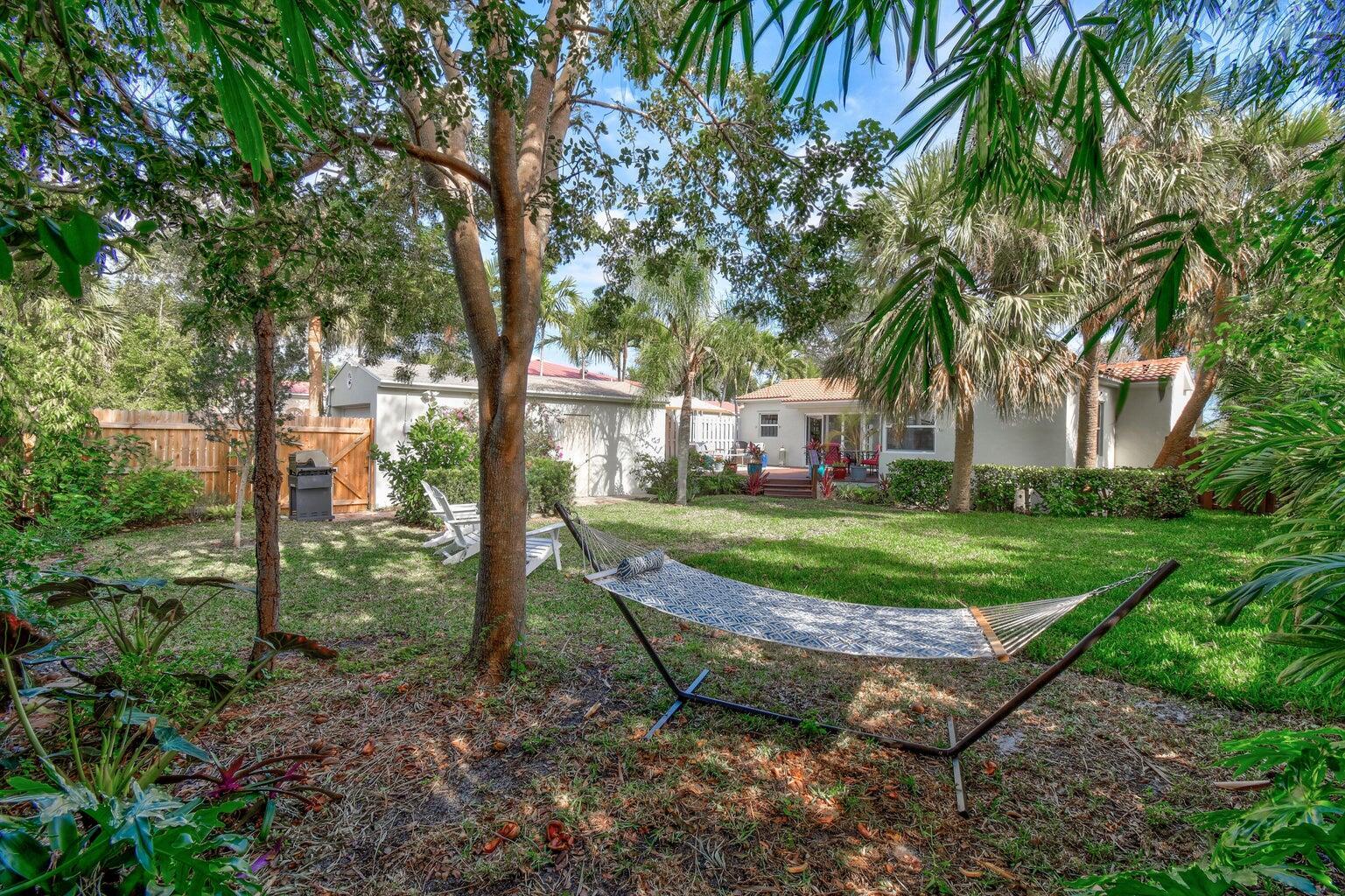 LAKE WORTH TOWN OF - Residential Lease