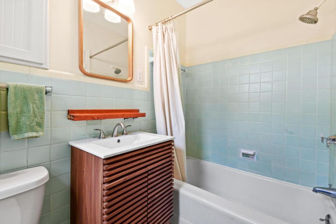 LAKE WORTH TOWN OF - Residential Lease