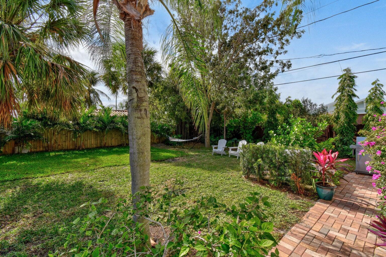 LAKE WORTH TOWN OF - Residential Lease