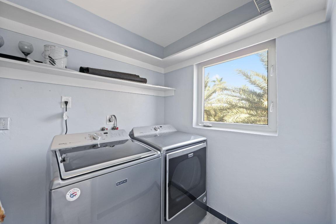 SANTA BARBARA SHORES REPLAT - Residential Income