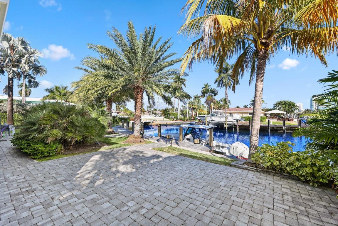 SANTA BARBARA SHORES REPLAT - Residential Income