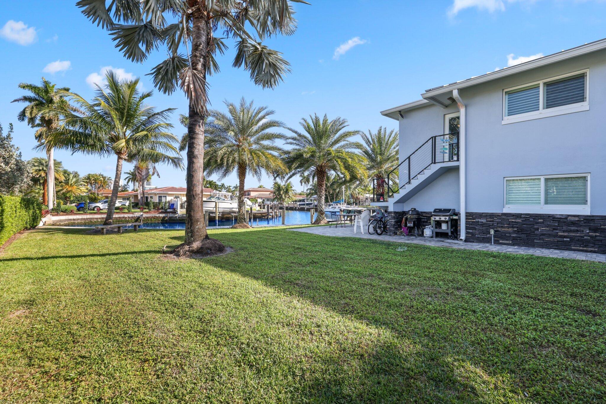 SANTA BARBARA SHORES REPLAT - Residential Income