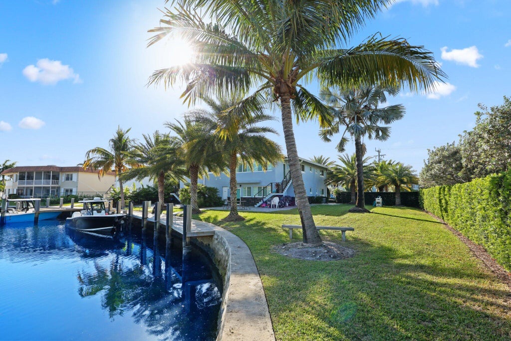Photo of 830 SE 22nd Avenue, Pompano Beach, FL 33062 (MLS # R11155058)
