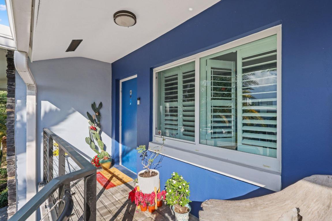 SANTA BARBARA SHORES REPLAT - Residential Income