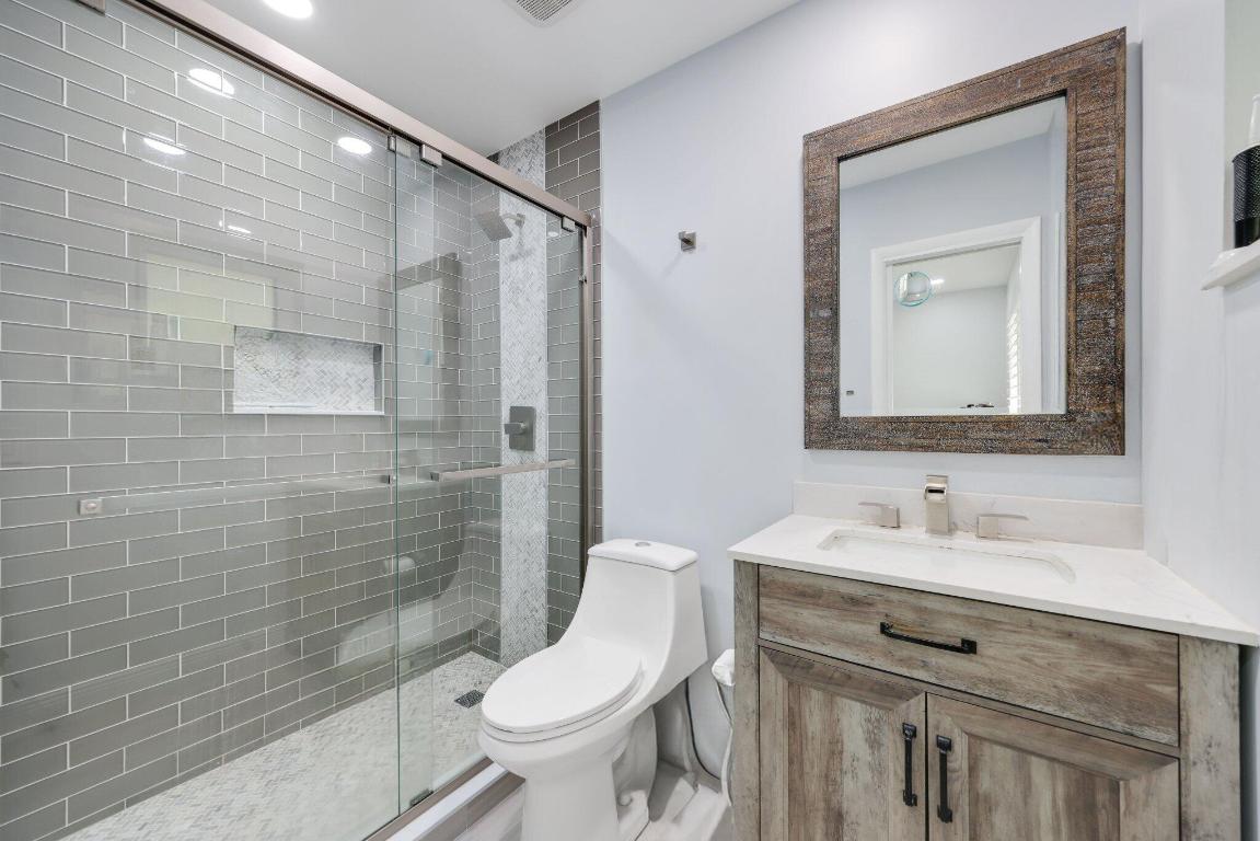 SANTA BARBARA SHORES REPLAT - Residential Income