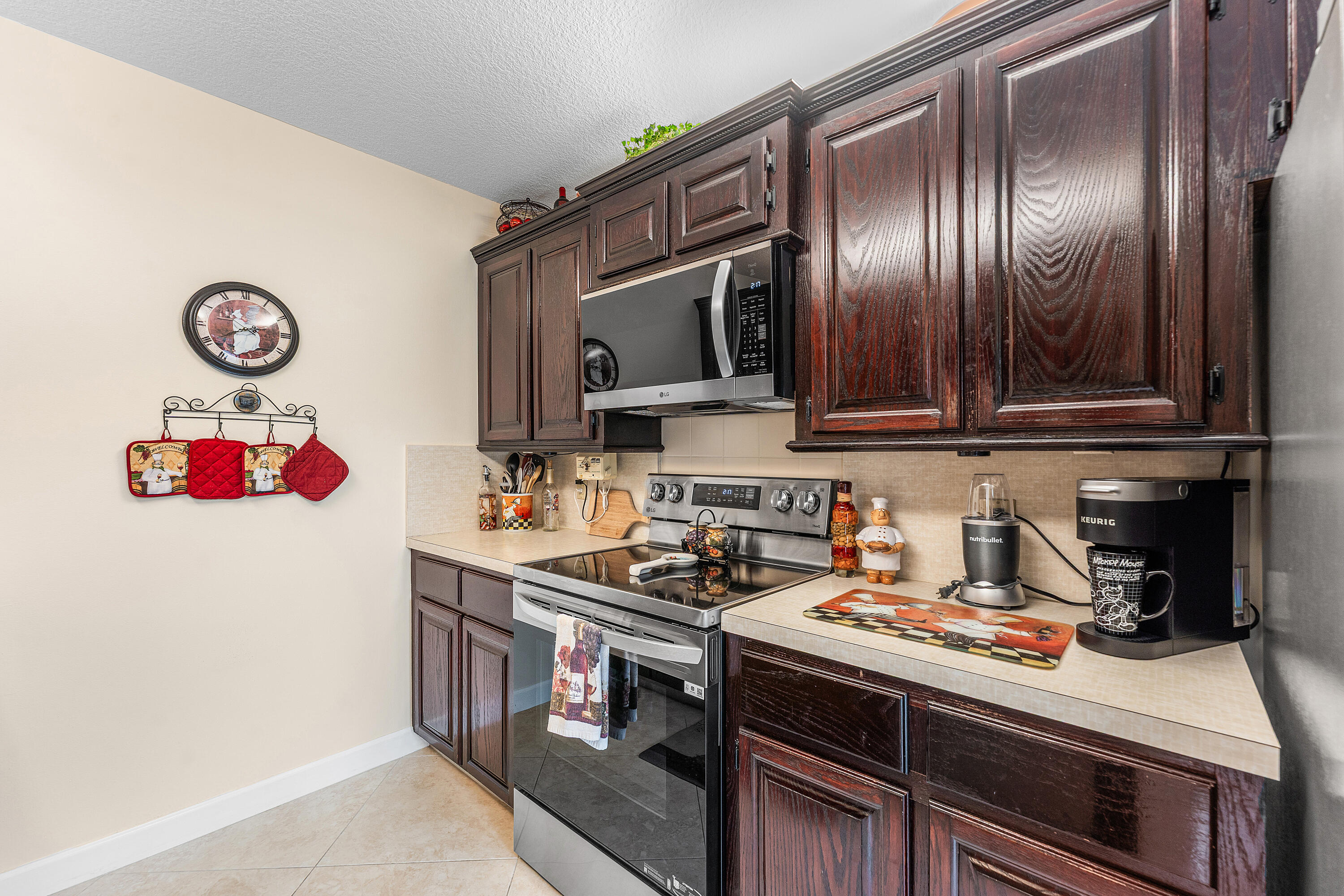 SHERWOOD LAKES - Residential