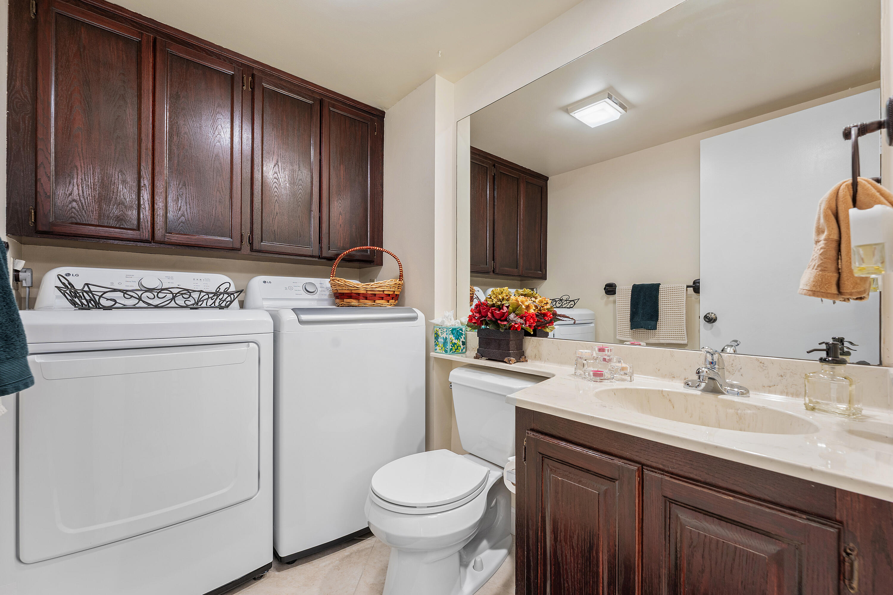 SHERWOOD LAKES - Residential
