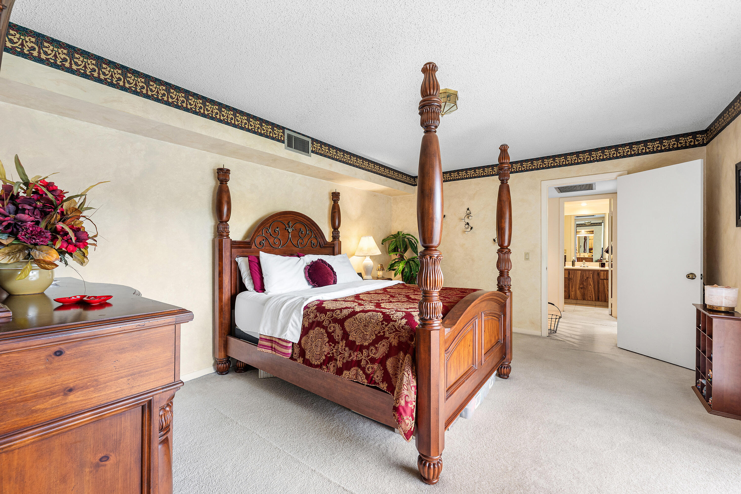 SHERWOOD LAKES - Residential