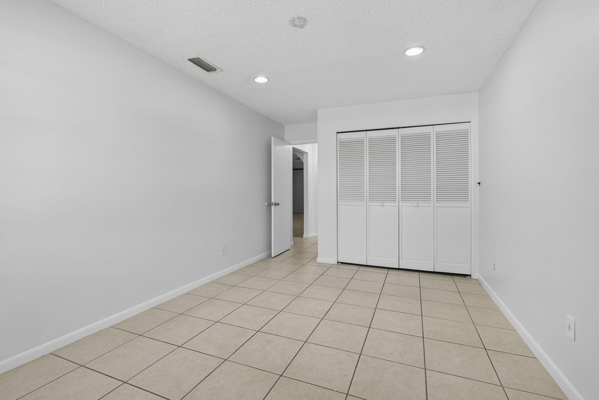 CHANNING VILLAS OF WELLINGTON - Residential Lease