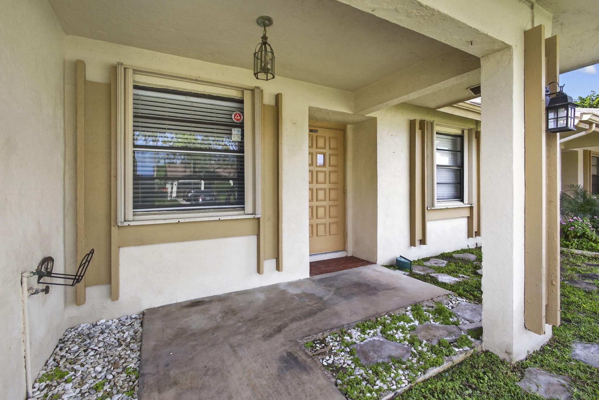 CHANNING VILLAS OF WELLINGTON - Residential Lease