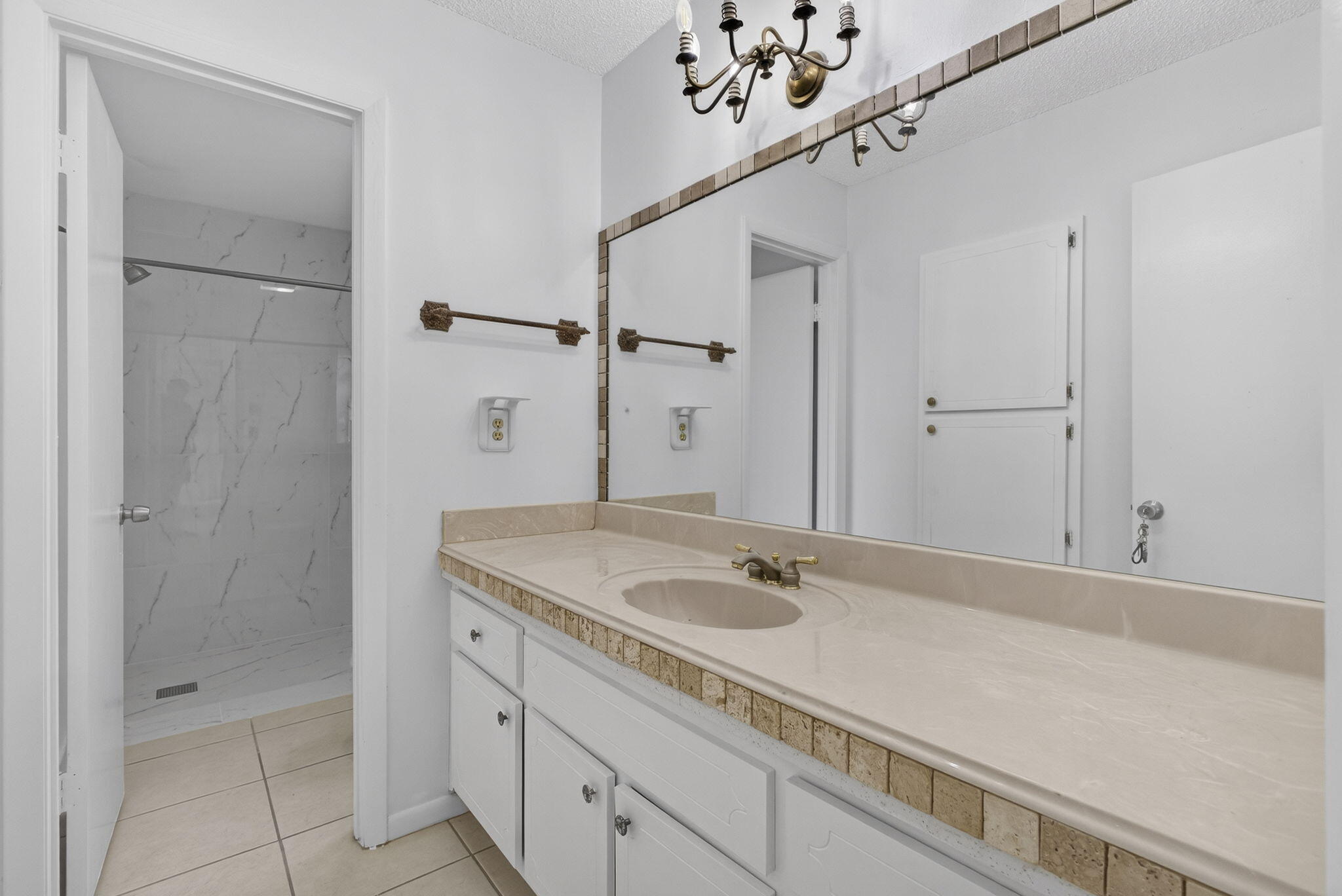 CHANNING VILLAS OF WELLINGTON - Residential Lease