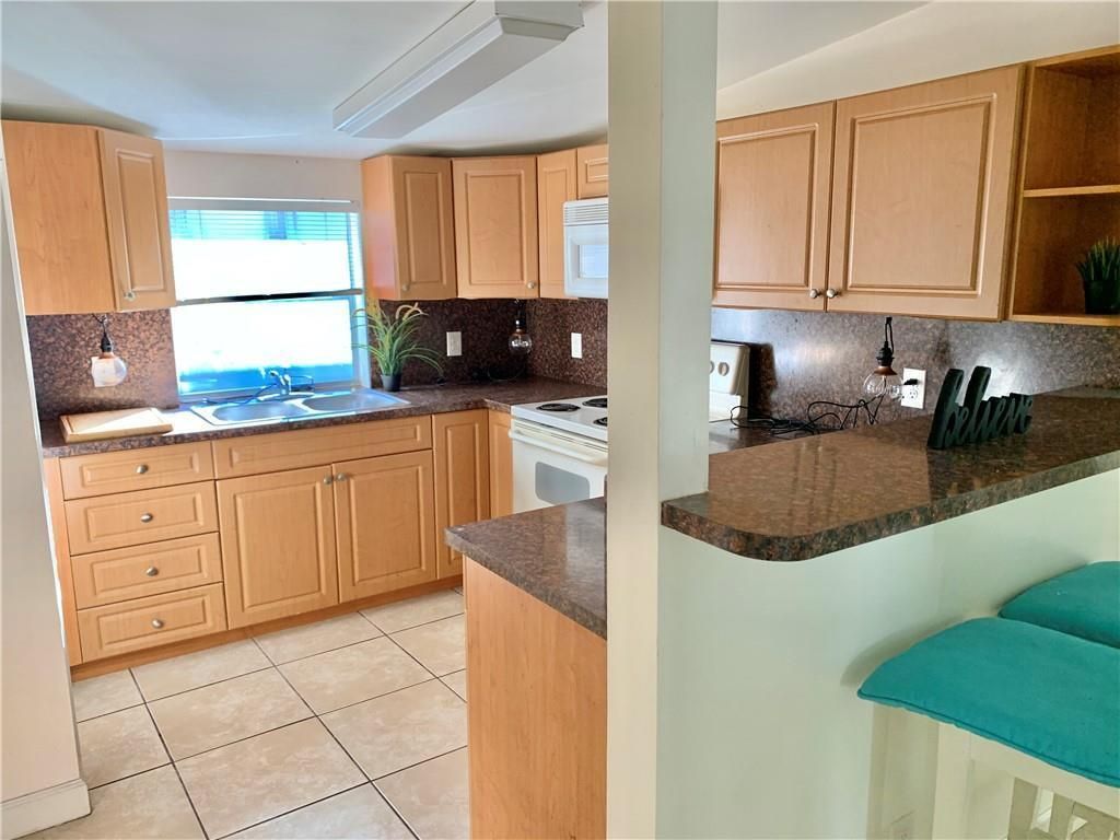 Photo of 623 SW 5th Avenue, Fort Lauderdale, FL 33315 (MLS # B26034942)